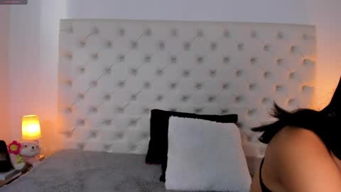 esmeralda  online show from 02/08/25, 03:21