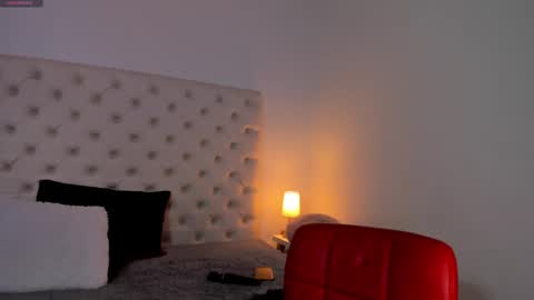 esmeralda  online show from 02/08/25, 06:22