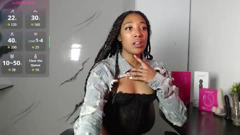 esmeralda_bk online show from 11/11/25, 11:05