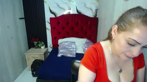 esmeralda black online show from 05/05/26, 03:25