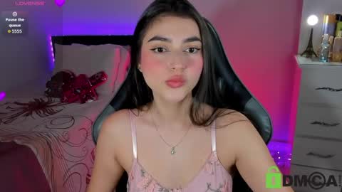 Esmeralda online show from 05/10/26, 11:26