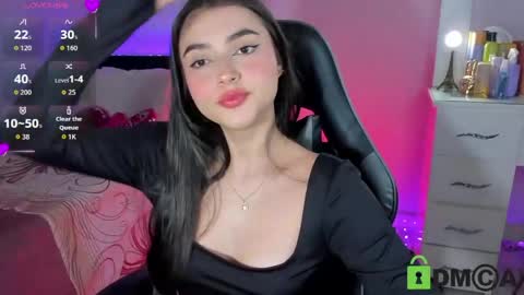 Esmeralda online show from 05/11/26, 11:16