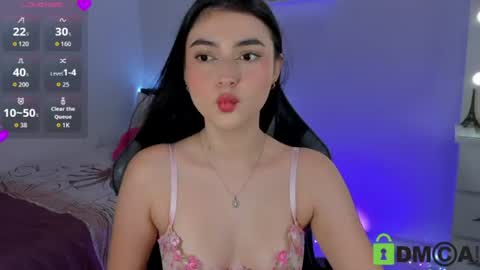 Esmeralda online show from 06/14/26, 12:18