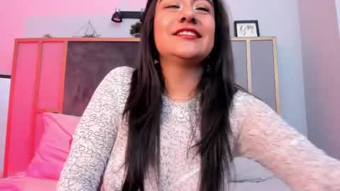 Snapshot of esmeralda_rose__ chatting on 06/09/26, 04:57 esmeralda_rose__ online show from 06/09/26, 04:57