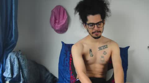 Esnider online show from 02/22/25, 05:13