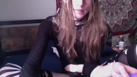 brie online show from 02/05/25, 05:20