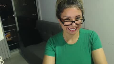 Juliana online show from 12/24/24, 12:00