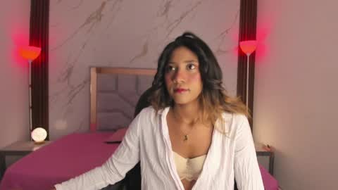 Snapshot of esperanzamora chatting on 04/14/26, 12:11 esperanzamora online show from 04/14/26, 12:11