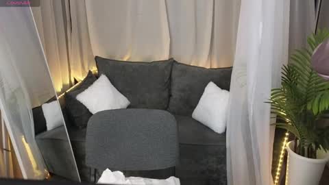 Ava online show from 04/30/26, 02:07