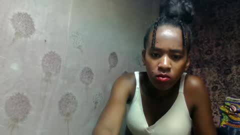 Snapshot of estancelee chatting on 07/04/26, 09:32 estancelee online show from 07/04/26, 09:32