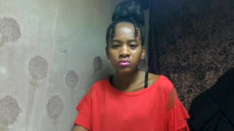Snapshot of estancelee chatting on 07/06/26, 11:18 estancelee online show from 07/06/26, 11:18