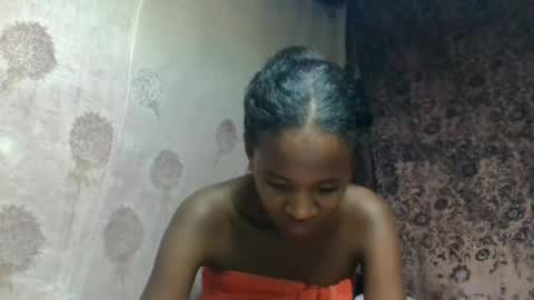 Snapshot of estancelee chatting on 07/07/26, 07:23 estancelee online show from 07/07/26, 07:23