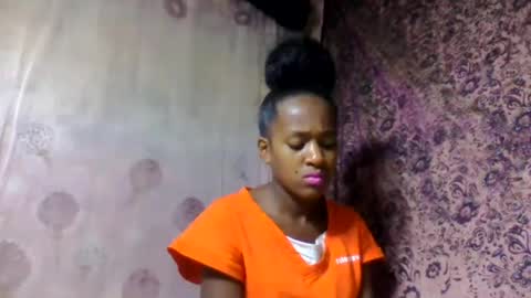 Snapshot of estancelee chatting on 07/12/26, 10:06 estancelee online show from 07/12/26, 10:06