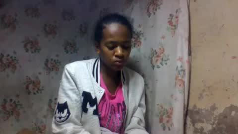 Snapshot of estancelee chatting on 07/20/26, 09:39 estancelee online show from 07/20/26, 09:39