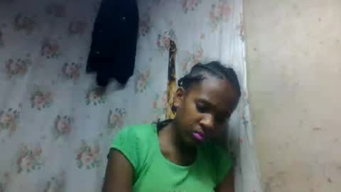 Snapshot of estancelee chatting on 07/28/26, 06:42 estancelee online show from 07/28/26, 06:42