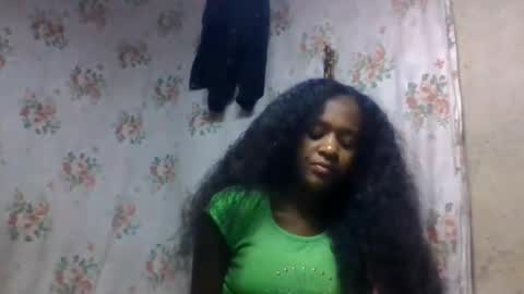 Snapshot of estancelee chatting on 07/29/26, 09:29 estancelee online show from 07/29/26, 09:29