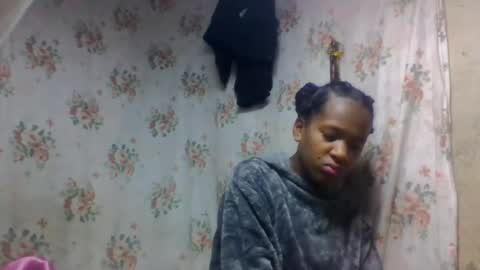 Snapshot of estancelee chatting on 07/30/26, 06:45 estancelee online show from 07/30/26, 06:45