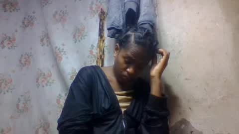 Snapshot of estancelee chatting on 08/01/26, 01:05 estancelee online show from 08/01/26, 01:05