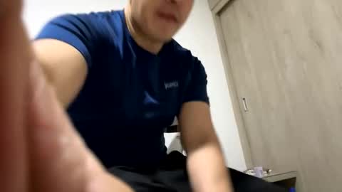 esteban121222 online show from 10/02/25, 12:39