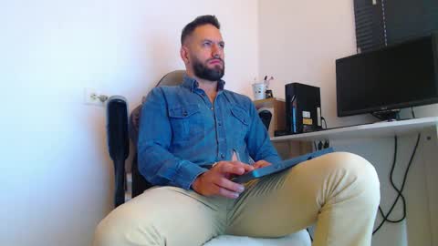 esteban online show from 02/23/26, 02:03