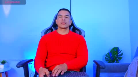 Snapshot of esteban_de_louise chatting on 04/23/26, 12:29 ESTEBAN online show from 04/23/26, 12:29
