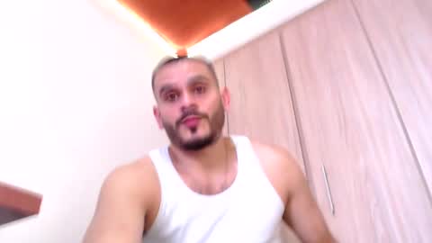 Snapshot of esteban_fer chatting on 02/08/25, 06:12 Esteban Fernandez online show from 02/08/25, 06:12