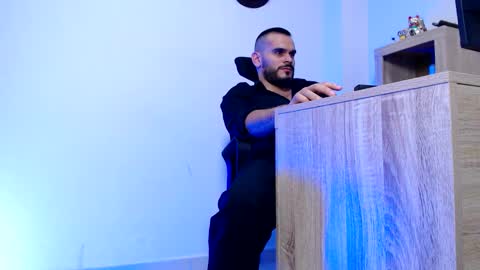 Esteban Fernandez online show from 02/27/26, 04:12