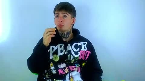 Esteban independent model online show from 03/12/25, 03:18