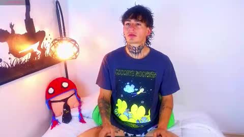 Esteban independent model online show from 09/10/25, 11:10