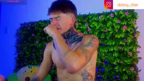 Esteban independent model online show from 10/12/25, 12:31