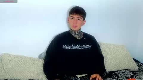 Snapshot of estebanchar_ chatting on 07/06/26, 11:51 Esteban independent model online show from 07/06/26, 11:51