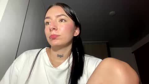 estefa1 online show from 04/14/26, 06:30