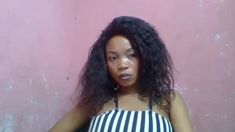 estelah20 online show from 10/01/25, 11:05