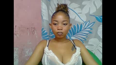 estelah20 online show from 02/02/26, 05:17