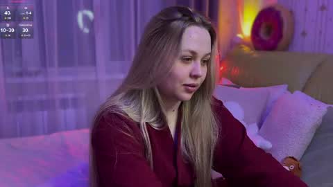 Estella online show from 05/12/26, 06:16