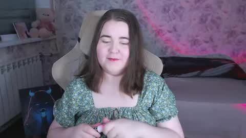 estelle_hicks online show from 05/30/26, 07:00