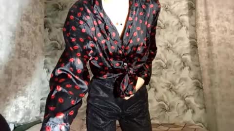 Snapshot of estellekirbo chatting on 02/14/26, 04:26 estellekirbo online show from 02/14/26, 04:26