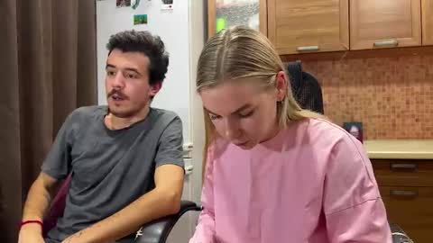 Snapshot of ester_vixen chatting on 10/20/25, 07:03 Ester online show from 10/20/25, 07:03