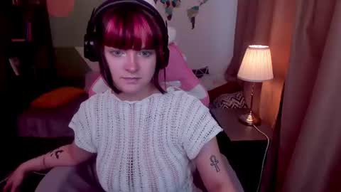 Snapshot of estertwilight chatting on 07/04/26, 03:51 Ester online show from 07/04/26, 03:51