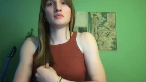 Esther Grey online show from 01/28/25, 09:29