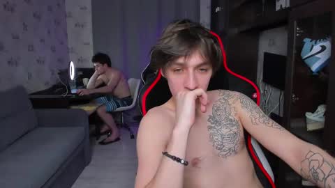 LOUIS online show from 03/01/25, 01:43