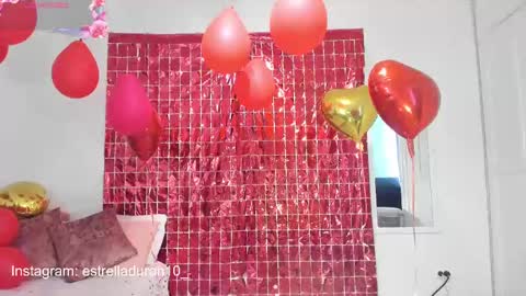 Snapshot of estrella_duran chatting on 02/22/25, 07:58 Estrellita online show from 02/22/25, 07:58