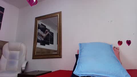 Estrella online show from 03/10/25, 11:53