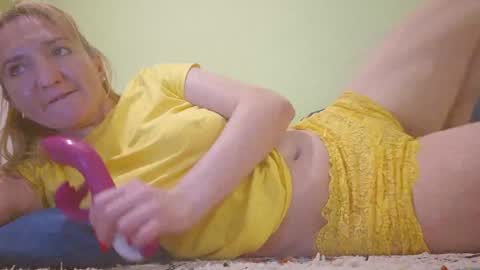 estrellawalters online show from 01/11/25, 01:53