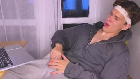 Alex online show from 06/30/26, 07:04