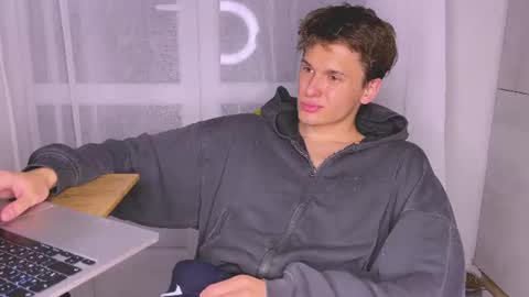 Alex online show from 07/07/26, 07:29