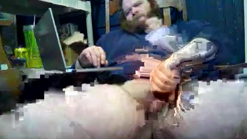 esuldlu online show from 04/17/26, 08:01