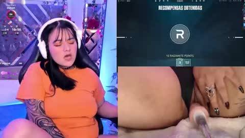 Aura online show from 03/11/25, 01:56