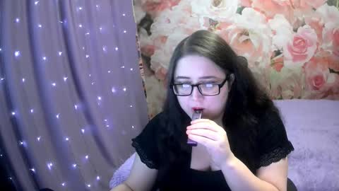 Snapshot of eternal_eighth chatting on 11/23/25, 10:09 Didi online show from 11/23/25, 10:09