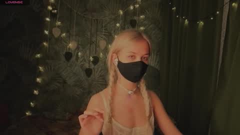 Sophia online show from 03/05/26, 10:17